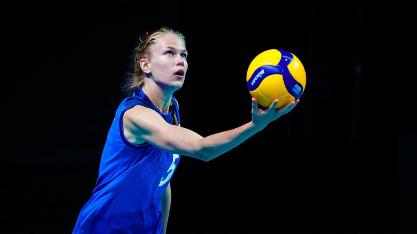 Fenerbahçe'nin Rus yıldızı güzelliğiyle sosyal medyayı salladı! Peri kızı gibi... - Resim: 1