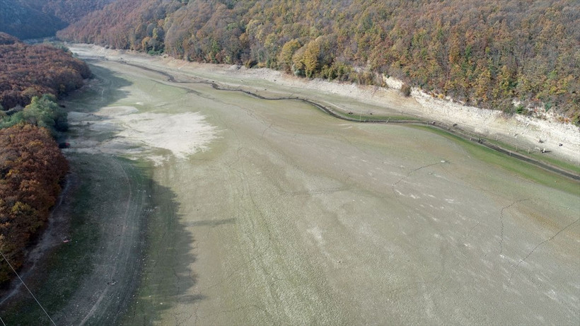 İstanbul'a su sağlayan iki barajdaki seviye düştü! Alarm veriyor kum adacıkları oluştu - Resim: 2