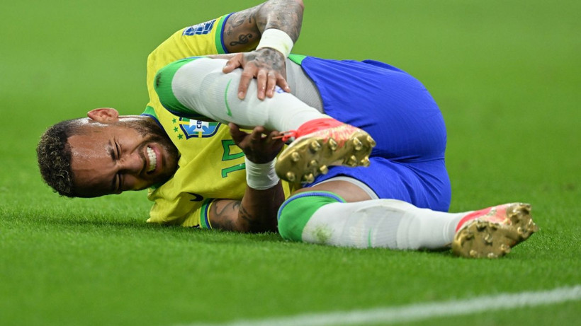 Neymar yürekleri ağza getirdi! Sakatlık sonrası ayak bileği bu hale geldi! Korkunç... - Resim: 1