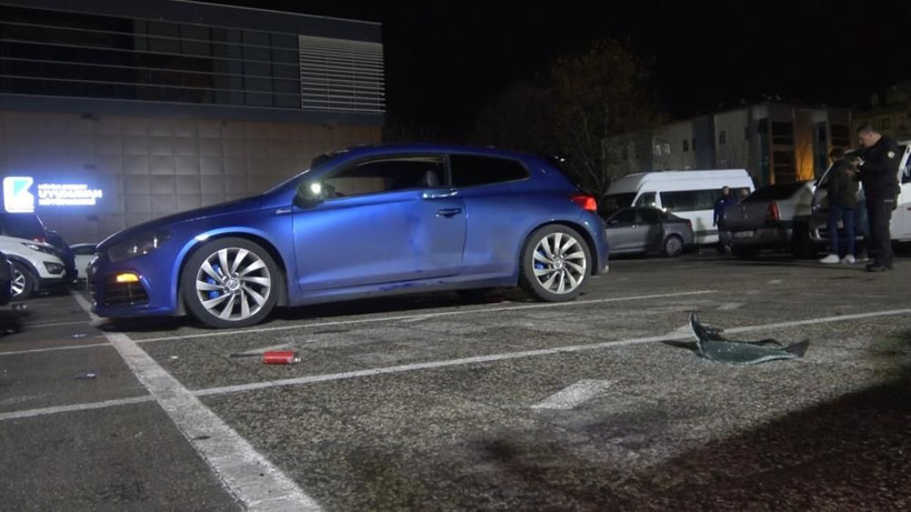 Bursa'da çakmak gazı bomba gibi patladı! 3 kişi yaralandı, otomobil kullanılamaz hale geldi! - Resim: 1