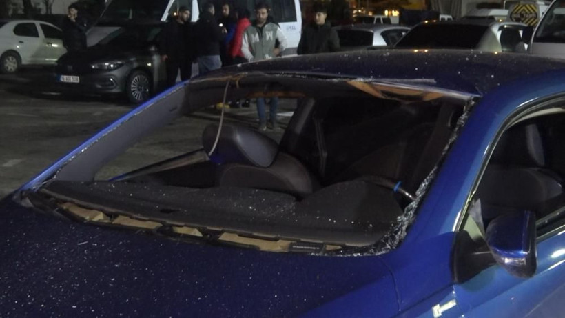 Bursa'da çakmak gazı bomba gibi patladı! 3 kişi yaralandı, otomobil kullanılamaz hale geldi! - Resim: 2