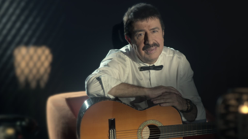 Ünlü şair Ahmet Selçuk İlkan'ın kızlarını yaktılar! Lazer kurbanı kardeşler mahkemeye koştu - Resim: 1