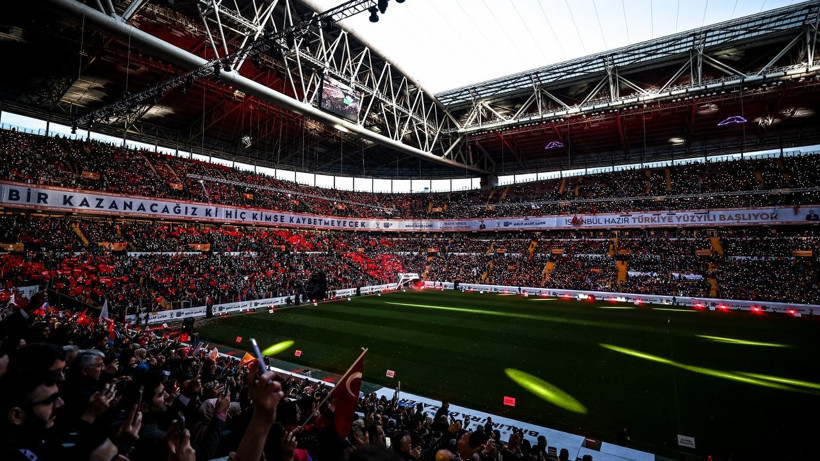 AK Parti İstanbul mitingine damga vurdu: Cumhurbaşkanı Erdoğan için dev koreografi! - Resim: 2