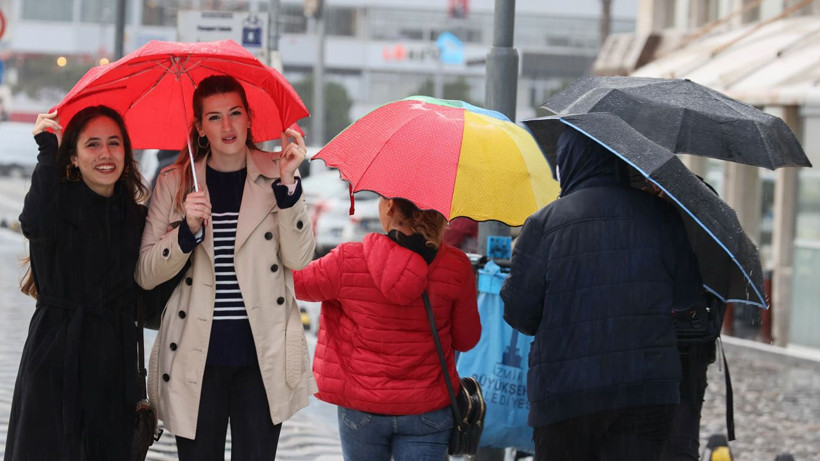 Kar filan yok İstanbul için şaşırtan hava! Meteororoloji 8 Aralık için İzmir, Balıkesir, Bursa'yı uyardı - Resim: 1