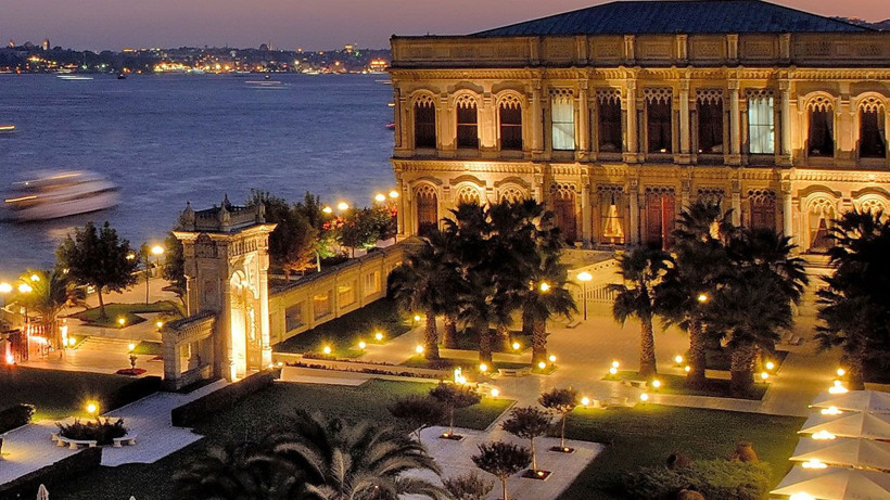 İstanbul Çırağan Sarayı lanetli çıktı! Tekinsiz sarayın altında 'rüyalara giren' esrarengiz mezarlar meğer... - Resim: 4