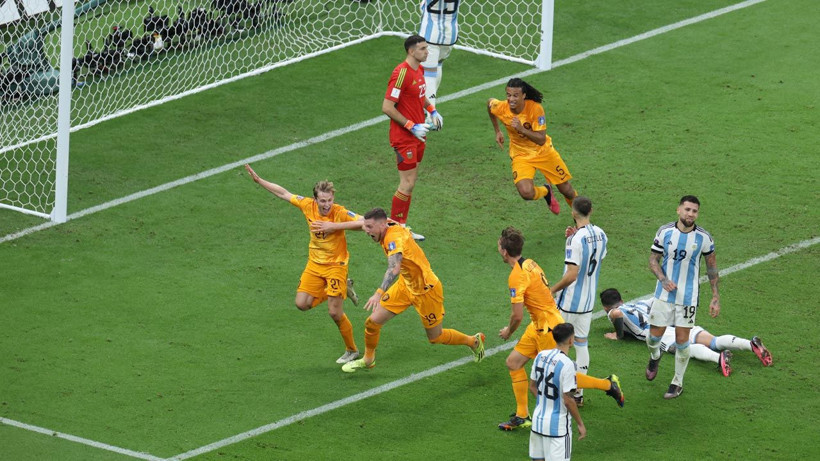 Messi'den Beşiktaş'ın yıldızı Wout Weghorst'a sert sözler! "Ne bakıyorsun aptal" - Resim: 4