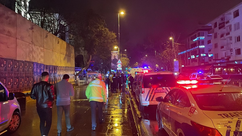 Bağdat Caddesi'nde yaşandı! Çok korkunç aracını park edip karşıya geçiyordu - Resim: 1