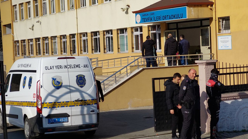 Samsun'da okulda dehşet! 17 yaşındaki genç annesini ve sevgilisini okul bahçesinde vurdu - Resim: 4