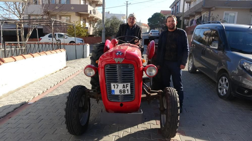 Yaşlı adamı duygulandıran hediye! 37 yıl boyunca kullandı, 3 yıl önce saattı: Oğlu dayanamayıp geri aldı! - Resim: 1