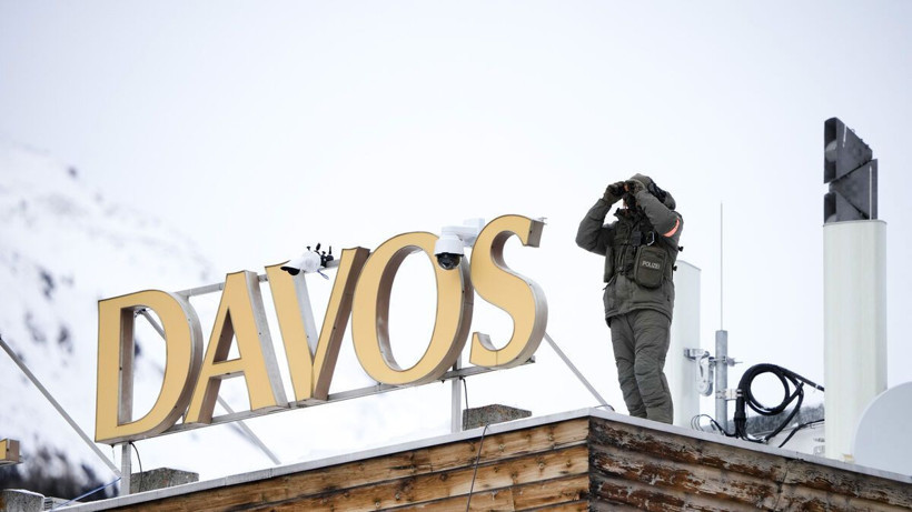 Davos Zirvesi'ni eskortlar bastı! Geceliğine 46 bin euro, saatliğine 14 bin TL alıyorlar - Resim: 1