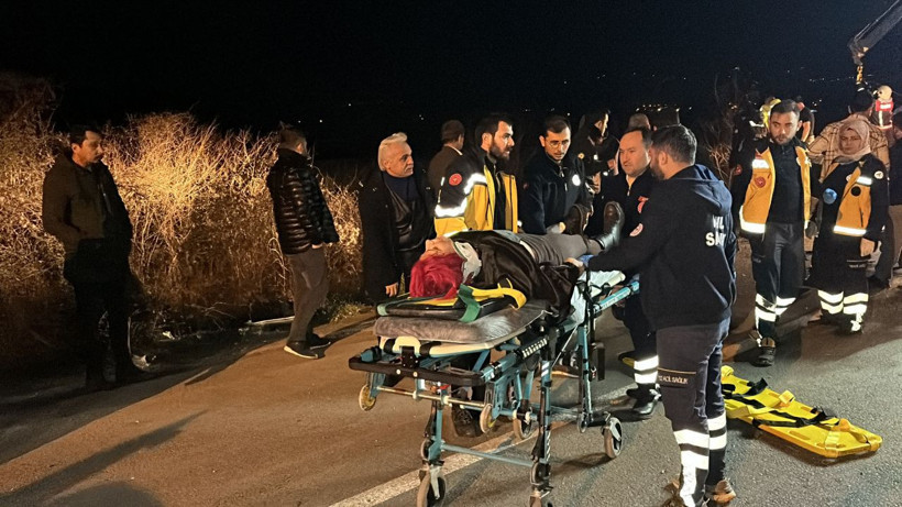 Sarhoş taksici makas attı, 2 araç köprüden uçtu! Genç kadın feci şekilde can verdi - Resim: 4