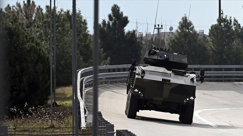 Tam 720 beygir! İlk kez görüntülendi: Türkiye'nin yerli motorlu ilk 8x8 aracı göreve hazır! - Resim: 1