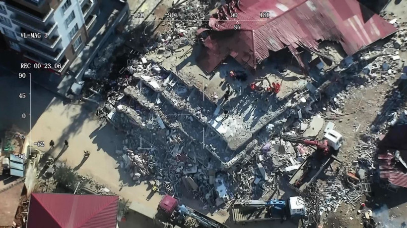 Depremdeki yıkım böyle görüntülendi! Bakanlıktan uydu ve İHA’larla hasar tespit çalışması - Resim: 5