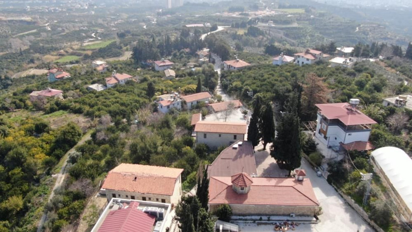 Hatay depremde yerle bir oldu! Türkiye'de tek olan Ermeni köyünde bir ev bile yıkılmadı - Resim: 2