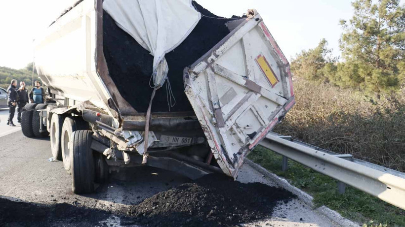 Depremzede öğrencileri Hatay'dan Konya'ya götüren otobüs kaza yaptı! - Resim: 2