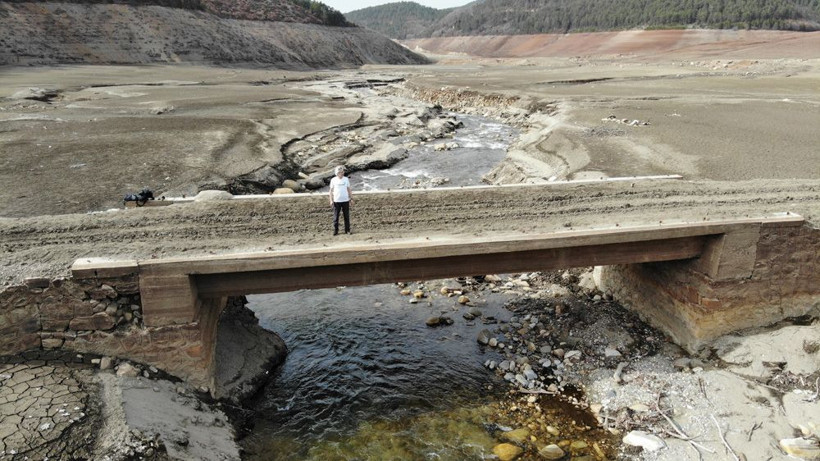 Alarm verildi Bursa'nın 20 günlük suyu kaldı! Nilüfer Barajı şu anda bomboş - Resim: 1
