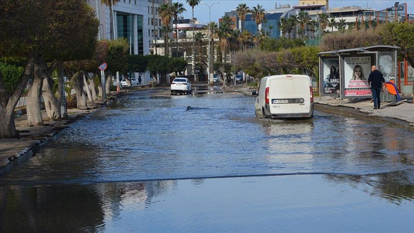 Hatay'dan korkutan görüntüler! İskenderun'da deniz seviyesi yükseldi - Resim: 3