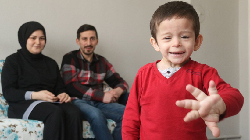 El ve ayakları durdurulamıyor! 4 yaşındaki çocuğu görenler şaşırıp kalıyor - Resim: 2