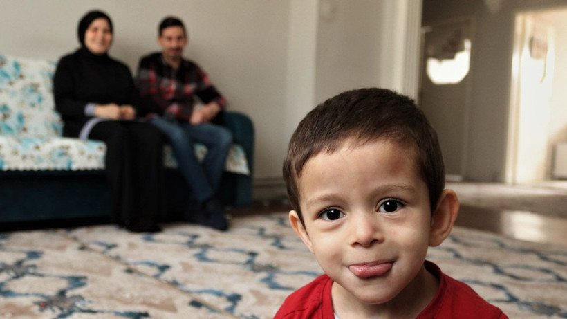 El ve ayakları durdurulamıyor! 4 yaşındaki çocuğu görenler şaşırıp kalıyor - Resim: 3