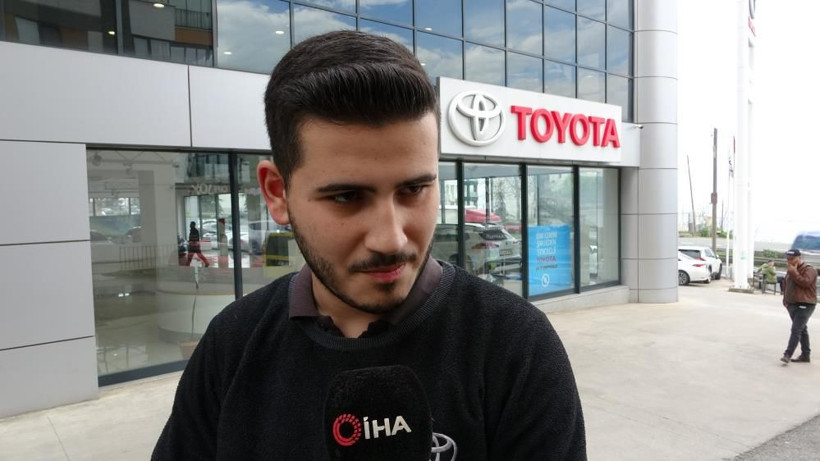 Hayat kurtaran tekme! Araçlara çarptı, patlama sesi duyuldu: Olası bir faciayı böyle önledi! - Resim: 3