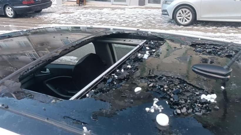 Denizli'yi dolu yağışı vurdu: Ceviz büyüklüğünde 15 dakika yağdı, milyonluk hasara yol açtı! - Resim: 1