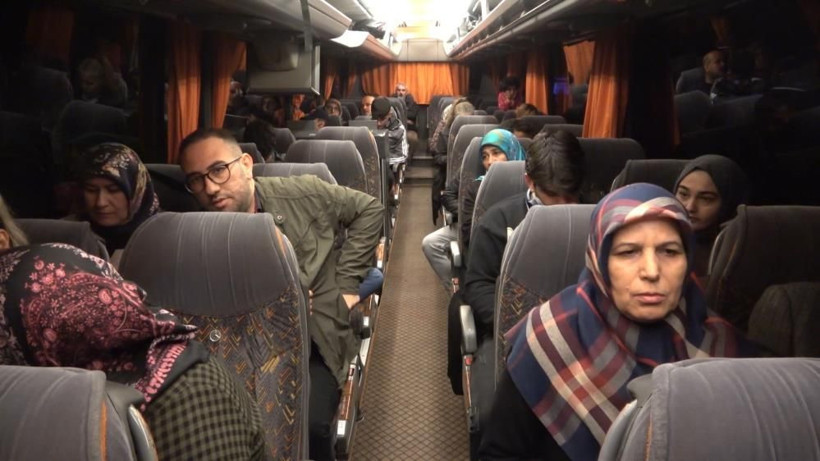 Seçim göçü başladı: Afetzedeler oy kullanmak için memleketlerine dönüyor - Resim: 1