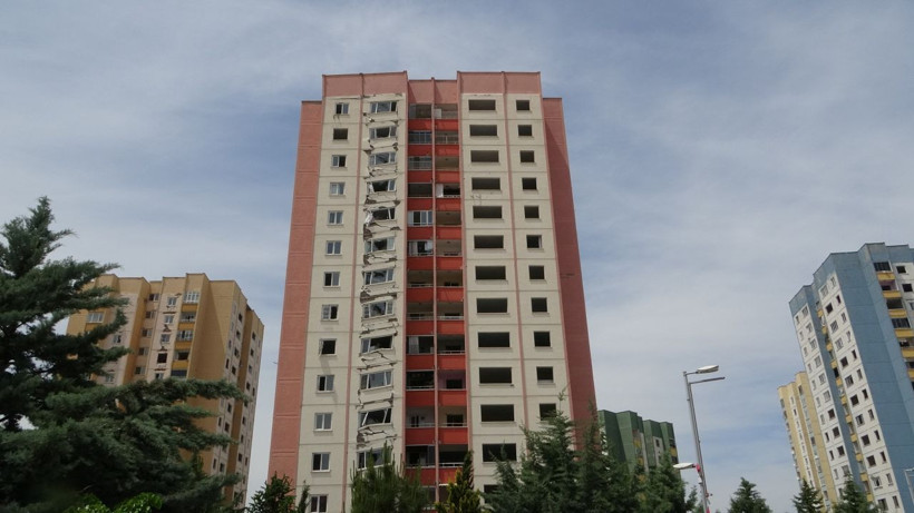 6 Şubat depreminde bu hale geldi! Bu binaya bakın bir daha bakıyor - Resim: 1