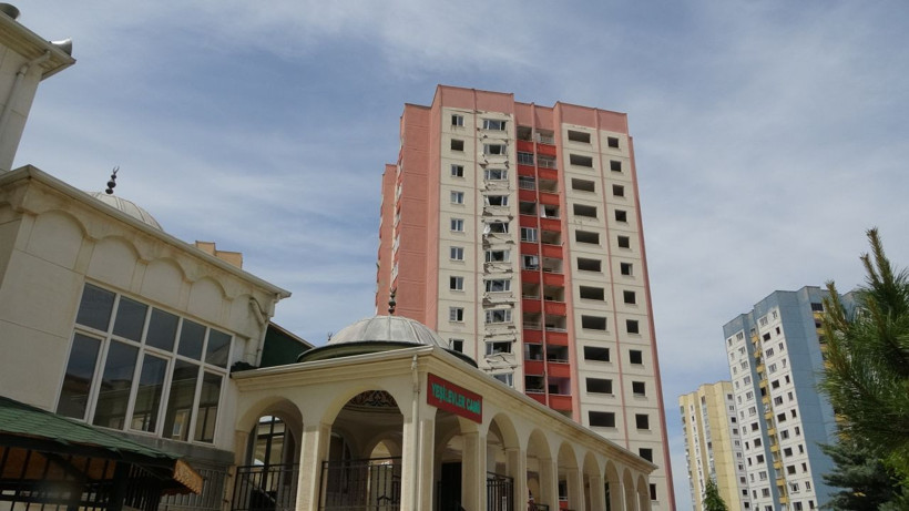 6 Şubat depreminde bu hale geldi! Bu binaya bakın bir daha bakıyor - Resim: 3