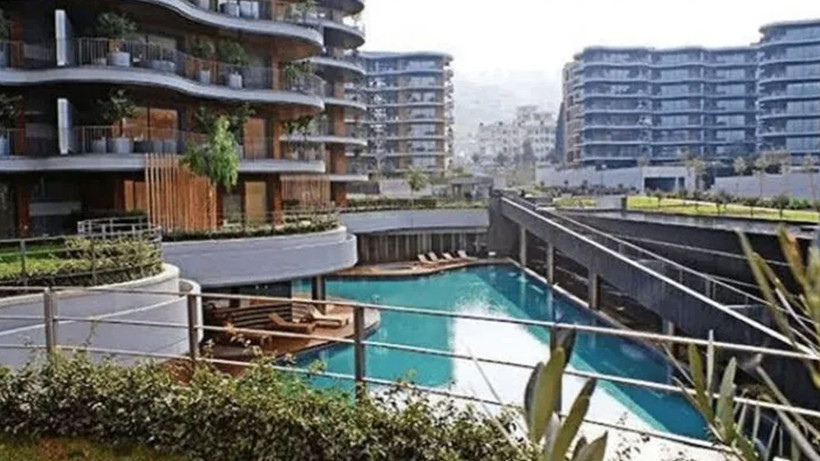 İzmir'deki evi yanan İbrahim Tatlıses isyan etti: Beş kuruş vermem! - Resim: 1