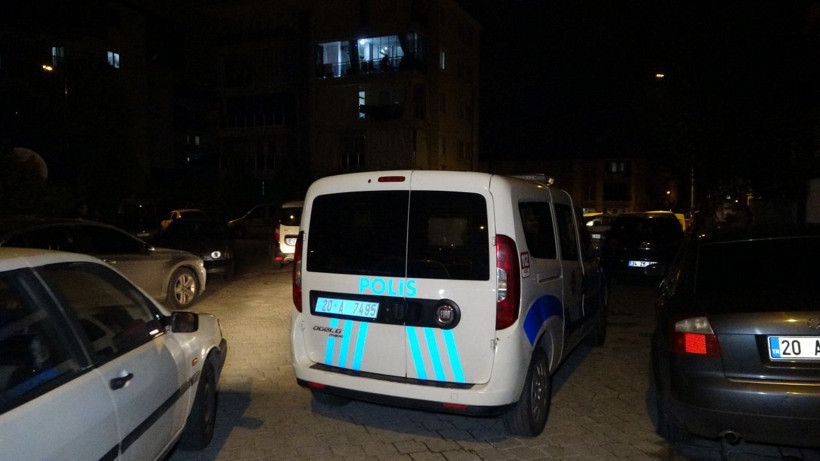 Denizli'de genç annenin ani ölümü! 8 aylık bebeğini banyoda yıkarken kalbine yenik düştü - Resim: 1