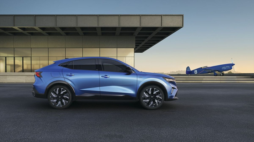 Renault'nun yeni coupe SUV modeli Rafale'in dünya lansmanı yapıldı - Resim: 1