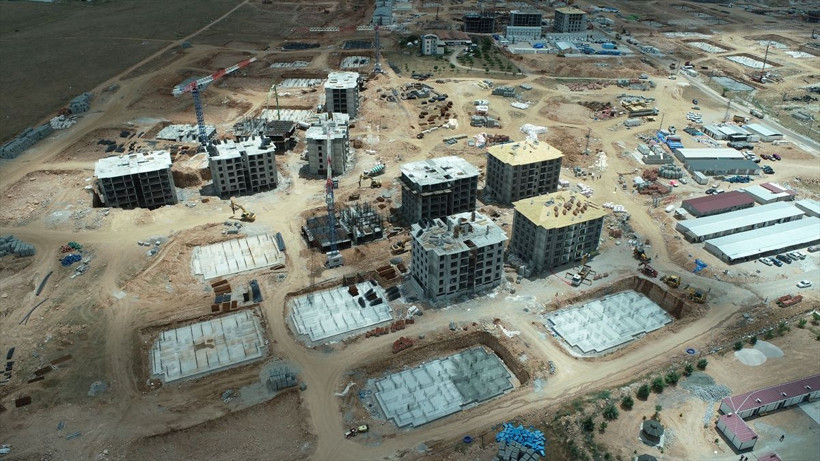 Malatya'da depremzedeler için 757 blokta konutlar yükseliyor - Resim: 2