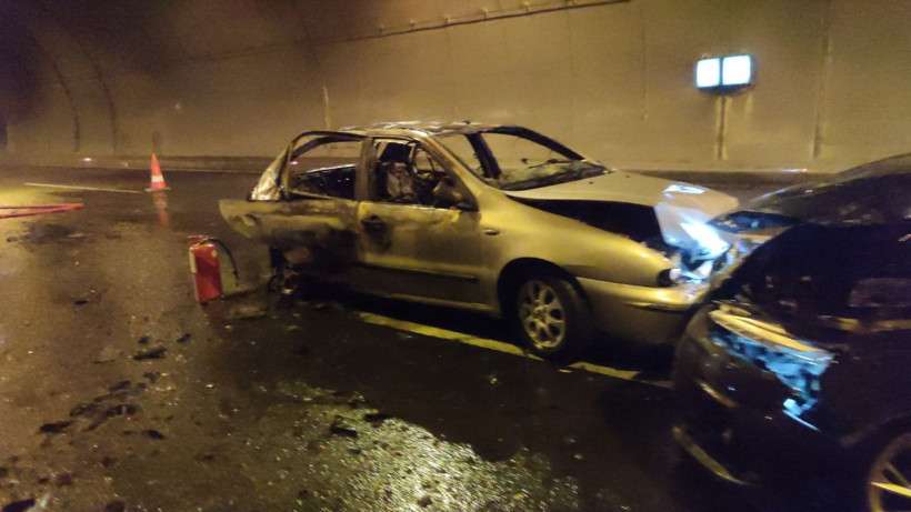 Orhangazi tünelinde facianın eşiğinden dönüldü! Hem kaza hem yangın! - Resim: 1