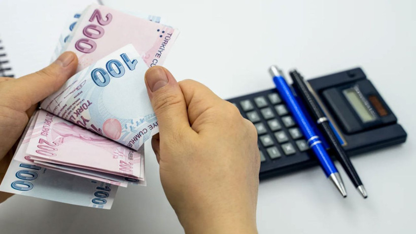 Çalışma Bakanı'ndan memur maaş zammı açıklaması! İşte masadaki zamlı maaş rakamları... - Resim: 2