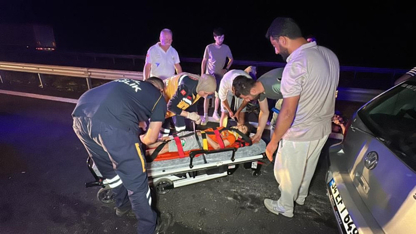 Düzce'de zincirleme kaza! 5 araç birbirine girdi, ortalık savaş alanına döndü! Çok sayıda yaralı var... - Resim: 3