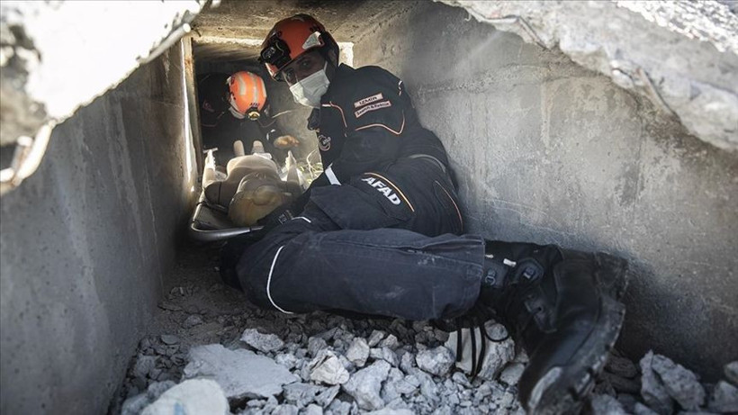 Altından fay geçen il ve ilçeler hangileri? AFAD tek tek açıkladı: En az ve en çok riske sahip iller belli oldu! - Resim: 1