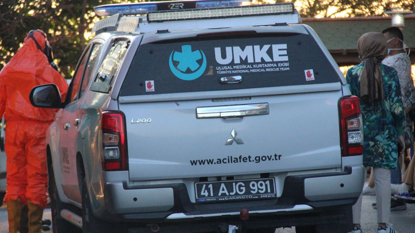 Kocaeli'de tüm birimler harekete geçti: Baygın bulunan şahıs hastaneyi karantinaya aldırdı - Resim: 1