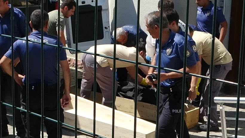 Pendik'te cinayet ve intihar! Kadını öldürdü ardından kendini astı! 8 yaşındaki çocuk ise... - Resim: 4