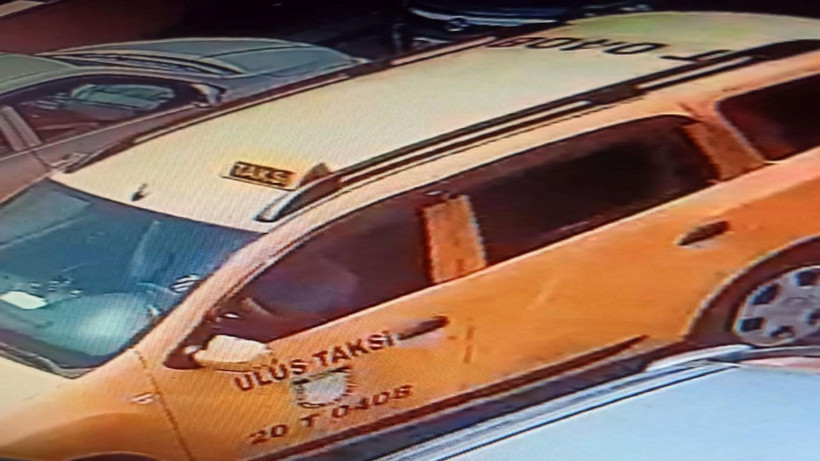 Yaptığı kazada maddi zarardan kaçmak isterken faciaya sebep oldu! Sürücüyü ailesinin önünde ezdi metrelerce sürükledi - Resim: 1