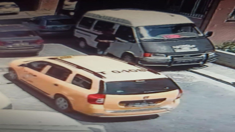 Yaptığı kazada maddi zarardan kaçmak isterken faciaya sebep oldu! Sürücüyü ailesinin önünde ezdi metrelerce sürükledi - Resim: 2