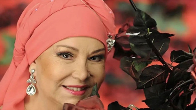 Bediha Akartürk'te estetikliler kervanına katıldı! 81 yaşında estetik yaptırdı - Resim: 1