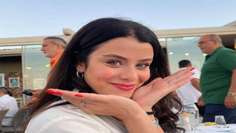 Ünlü oyuncu İlayda Alişan sinirlerine hakim olamadı! Uçağa alınmayınca isyan etti - Resim: 2