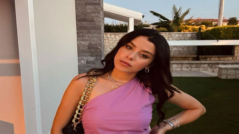 Ünlü oyuncu İlayda Alişan sinirlerine hakim olamadı! Uçağa alınmayınca isyan etti - Resim: 3