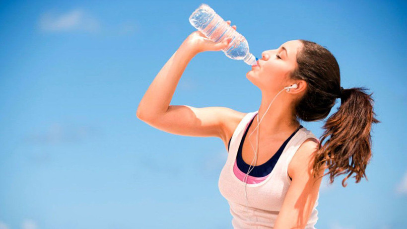 Günlük ne kadar su içmeniz gerektiğine dikkat! Uzmanlar uyardı "Çoğu kişi yanlış biliyor" - Resim: 3