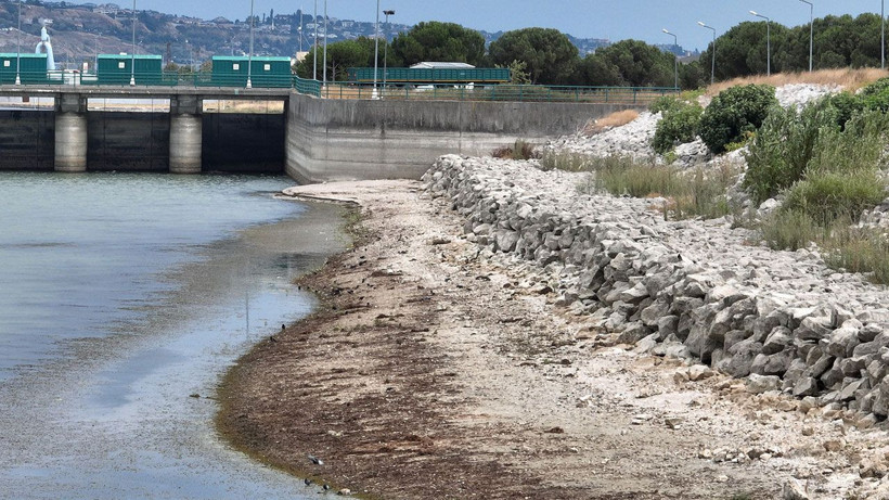 İstanbul kuraklıkla karşı karşıya! Büyükçekmece Gölü'nden gelen görüntüler herkesi korkuttu - Resim: 4