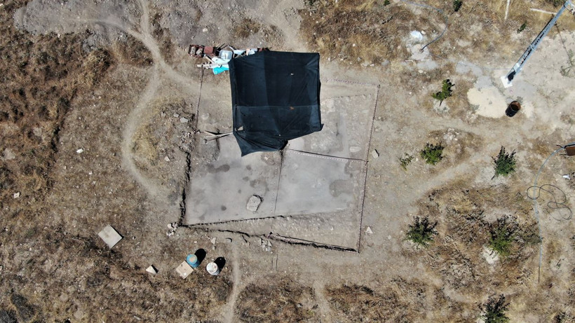 Elazığ'da heyecanlandıran keşif! Tarlasını sürerken denk geldi, hemen ekiplere haber verdi: Kazı çalışmaları başladı - Resim: 4