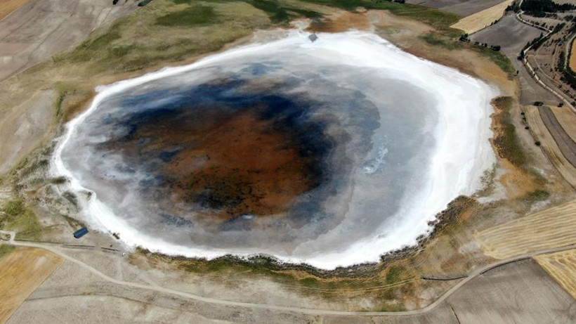 Görenleri şaşkına çeviren görüntü, Sivas'taki bu göl adeta dile geldi - Resim: 4