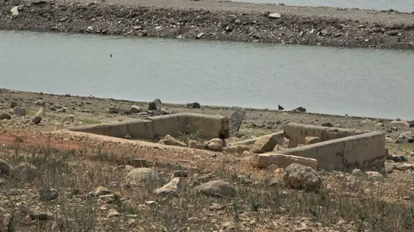 Başakşehir'de baraj suları çekilince ortaya çıktı mahalle sakinleri şaşkın - Resim: 4
