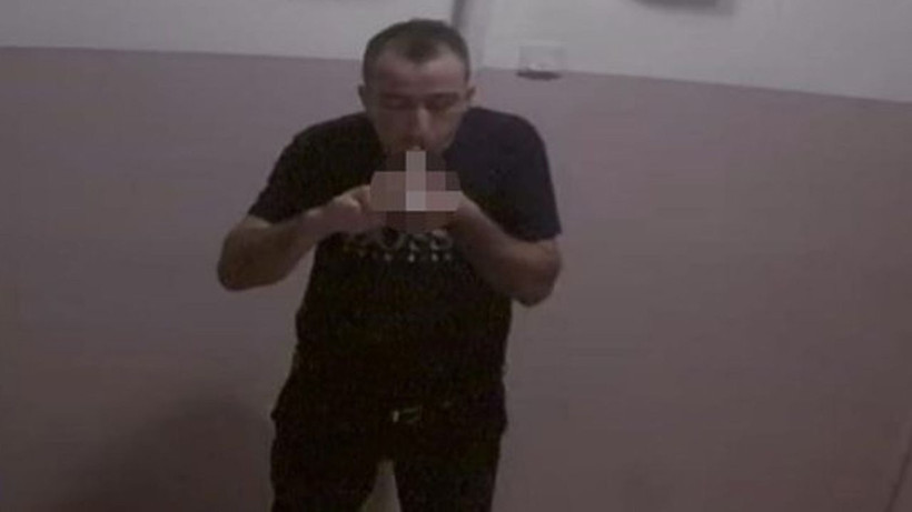 Apartmanda şoke eden görüntü! Kurye kılığında gelip uyuşturucu kullandı, pantolonunu indirdi... - Resim: 2