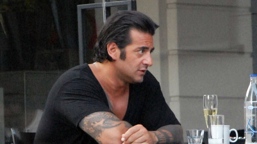 Holding patronunun oğlu evinde ölü bulundu! Oyuncu Bennu Gerede'nin eski eşiydi - Resim: 1